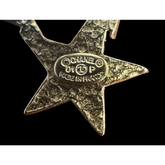 Chanel 01 P Pink Enamel Star Necklace Gold Tone - Picture 4 of 8
